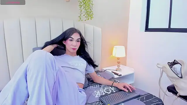 Snapshot of Mia_thompson_19 chatting on 05-09-26, 06:22 Mia thompson 19 online show from 05-09-26, 06:22