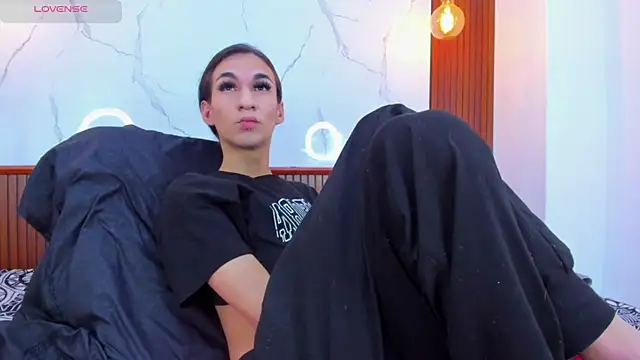 Mia thompson 19 online show from 04-02-26, 07:09