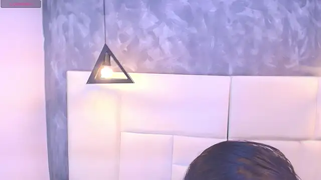 Mia thompson 19 online show from 11-15-25, 05:50