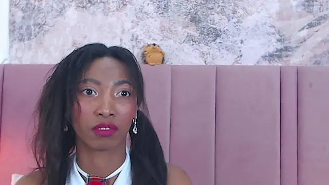 Snapshot of SabrinaDevill chatting on 10-15-25, 01:19 SabrinaDevill online show from 10-15-25, 01:19