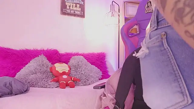 madelyn rose  online show from 03-25-26, 06:07