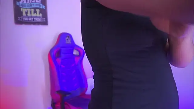 madelyn rose  online show from 11-28-25, 01:39