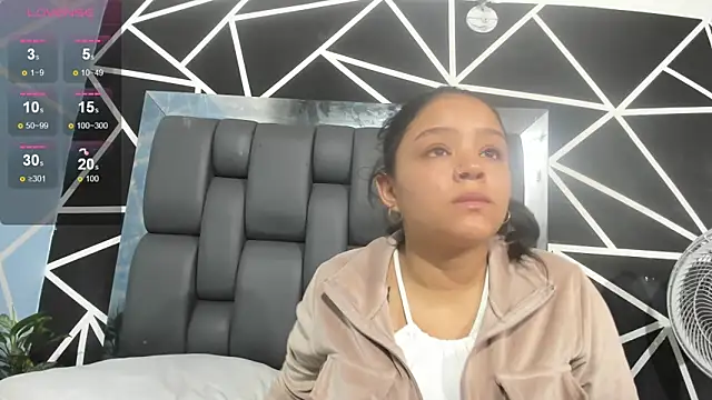 Tiffanny Rose  online show from 01-11-25, 05:29