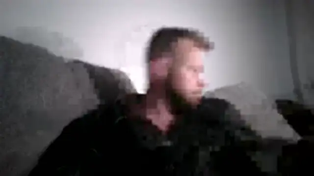 Snapshot of W1LBURN chatting on 06-15-26, 12:33 W1LBURN online show from 06-15-26, 12:33