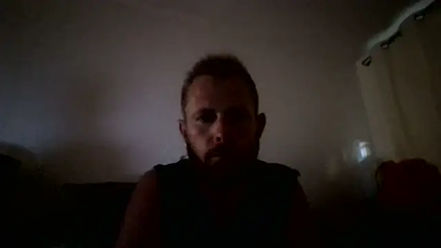 Snapshot of W1LBURN chatting on 06-06-26, 10:53 W1LBURN online show from 06-06-26, 10:53