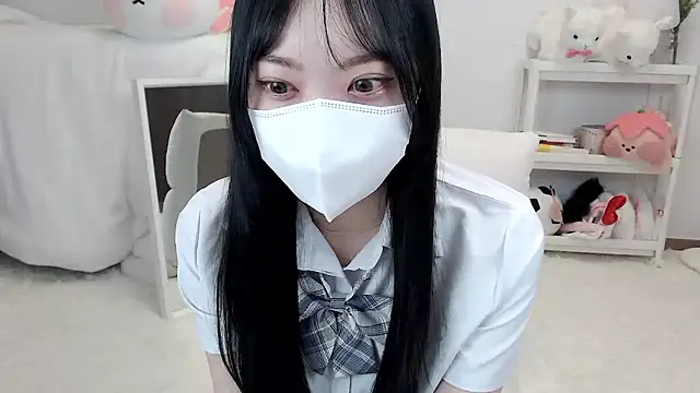 Snapshot of momo_room chatting on 06-07-26, 04:39 momo room online show from 06-07-26, 04:39