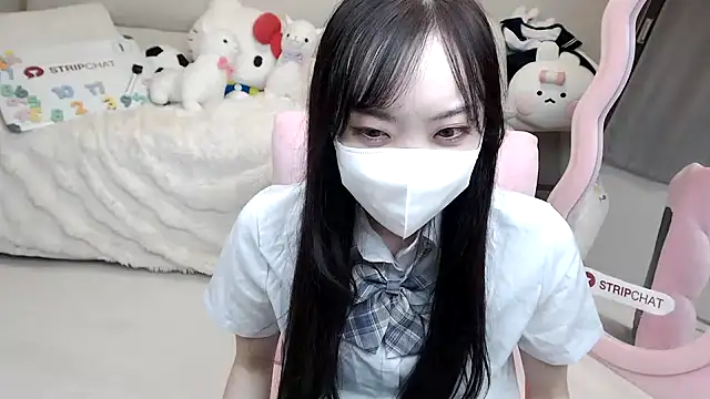 momo room online show from 10-17-25, 10:39