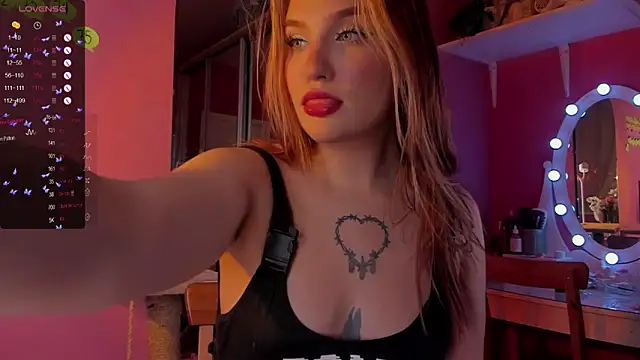 CarolineLovers online show from 10-20-25, 08:53