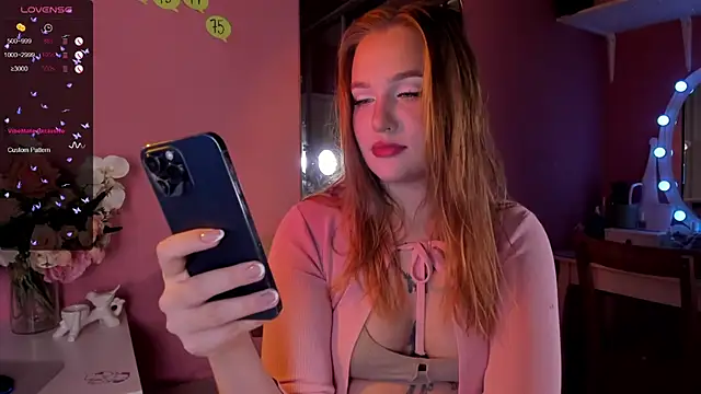 CarolineLovers online show from 09-18-25, 08:12