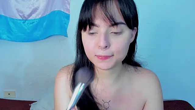 Snapshot of elizabethtaylorxxx chatting on 04-18-26, 06:43 elizabethtaylorxxx online show from 04-18-26, 06:43