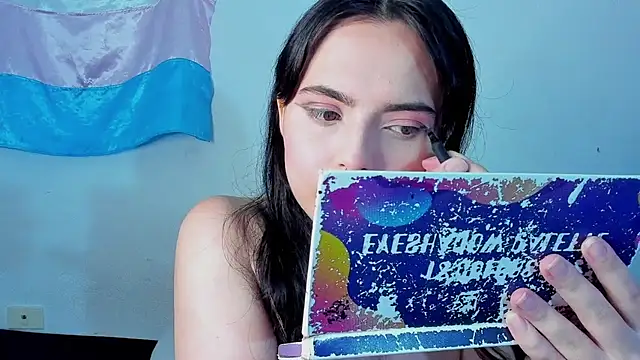 Snapshot of elizabethtaylorxxx chatting on 06-11-26, 07:33 elizabethtaylorxxx online show from 06-11-26, 07:33