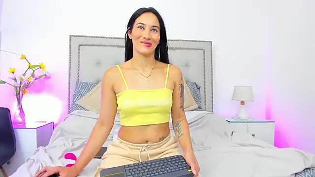 Snapshot of Cataleyalove_ADY chatting on 05-12-26, 08:26 Cataleyalove ADY online show from 05-12-26, 08:26