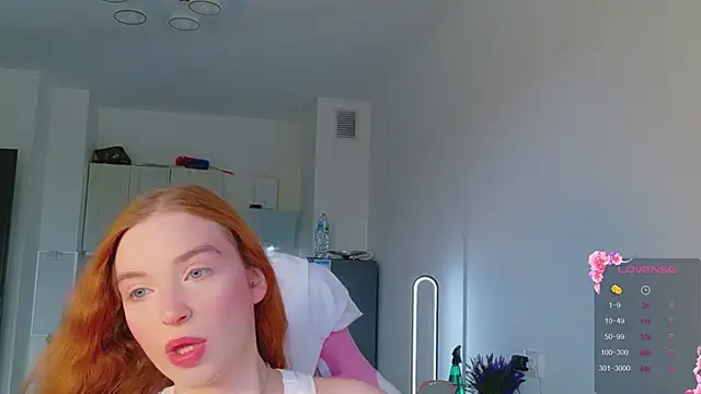 Snapshot of cinnabon_girls chatting on 06-04-26, 02:55 cinnabon girls online show from 06-04-26, 02:55