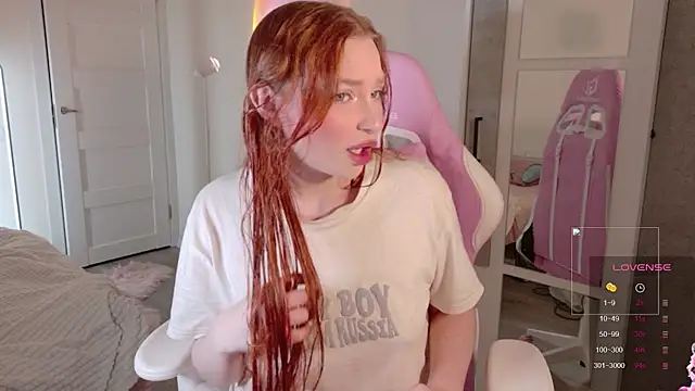 cinnabon girls online show from 12-05-25, 12:43