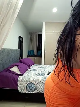 viollett 28 online show from 11-28-25, 11:05