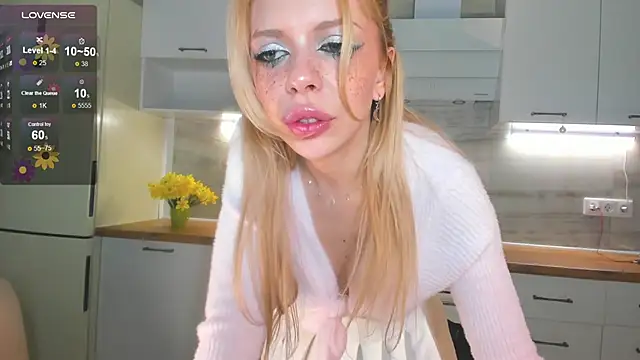 Snapshot of Hannah_Carr chatting on 03-20-25, 01:24 Hannah Carr online show from 03-20-25, 01:24