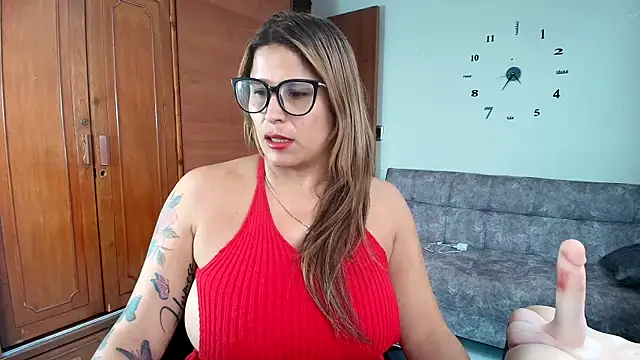 Majo Soussa online show from 12-20-25, 01:14