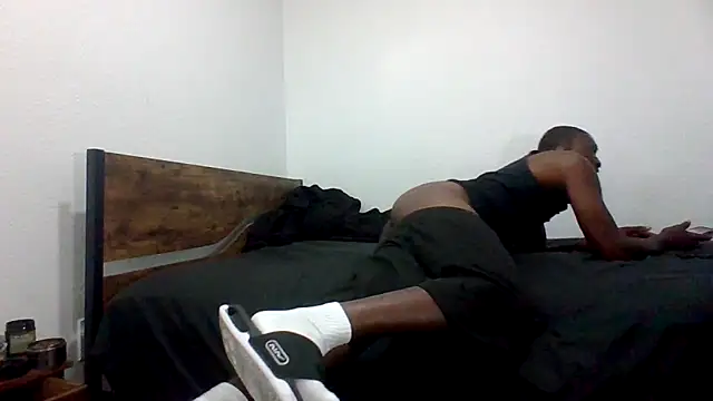 ColdAssXav93 online show from 04-21-26, 04:46