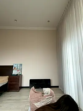 Hott Lolla online show from 11-04-25, 10:08