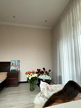 Hott Lolla online show from 12-02-25, 08:27