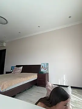 Hott Lolla online show from 03-06-26, 08:31