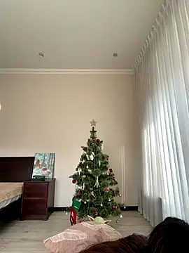 Hott Lolla online show from 12-15-25, 09:26