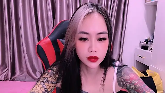 Snapshot of witch-39 chatting on 03-06-26, 05:57 witch-39 online show from 03-06-26, 05:57