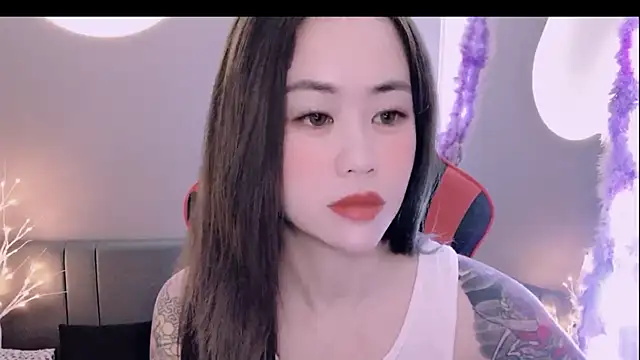 Snapshot of witch-39 chatting on 01-14-25, 01:58 witch-39 online show from 01-14-25, 01:58