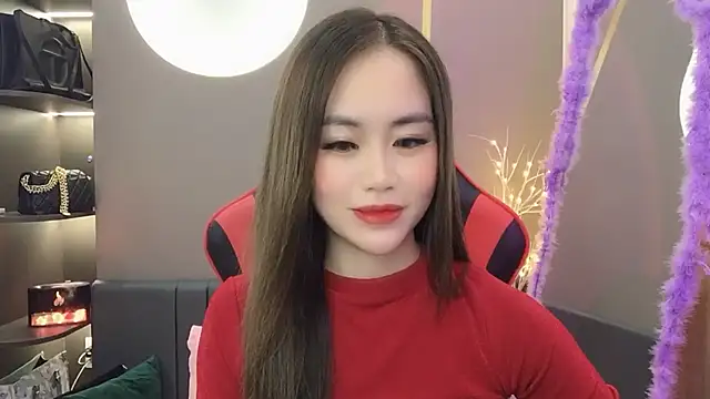 Snapshot of witch-39 chatting on 12-25-24, 06:52 witch-39 online show from 12-25-24, 06:52