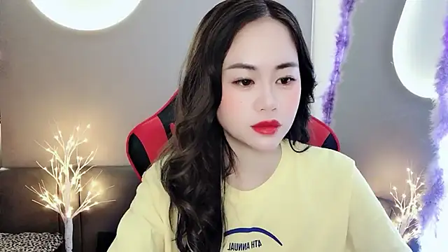 Snapshot of witch-39 chatting on 01-11-25, 01:06 witch-39 online show from 01-11-25, 01:06