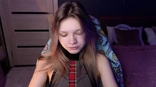 Snapshot of LitaBrom chatting on 03-04-25, 01:12 LitaBrom online show from 03-04-25, 01:12