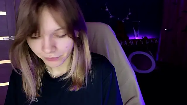 LitaBrom online show from 10-24-25, 03:05