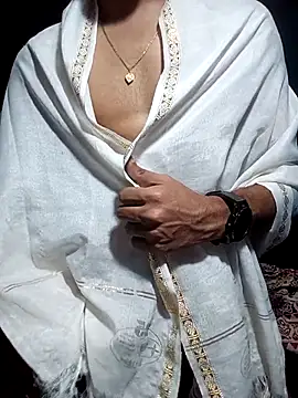 Snapshot of ansh777777777 chatting on 10-19-25, 05:37 ansh777777777 online show from 10-19-25, 05:37