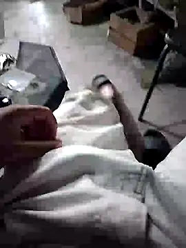 Snapshot of eljefedamino1994 chatting on 06-11-26, 10:12 eljefedamino1994 online show from 06-11-26, 10:12