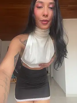 Snapshot of kiihaaru- chatting on 01-16-26, 06:23 kiihaaru- online show from 01-16-26, 06:23