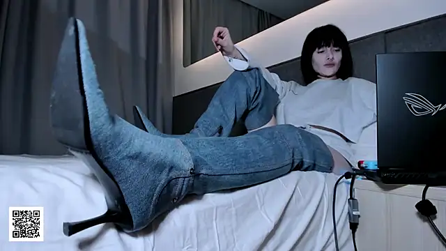  Goddess Misha  online show from 01-09-26, 08:49