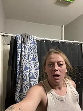 Snapshot of lezbean24 chatting on 02-05-26, 11:55 lezbean24 online show from 02-05-26, 11:55