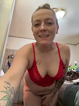 Snapshot of lezbean24 chatting on 02-02-26, 09:47 lezbean24 online show from 02-02-26, 09:47