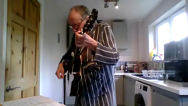jimmybenido online show from 05-13-26, 04:47