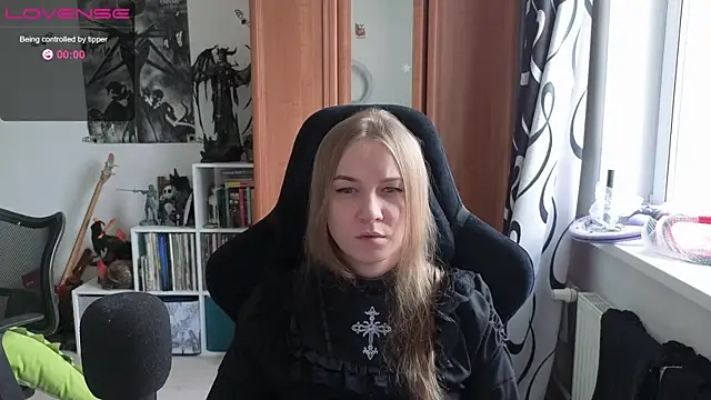 stellablondy online show from 06-27-26, 04:02
