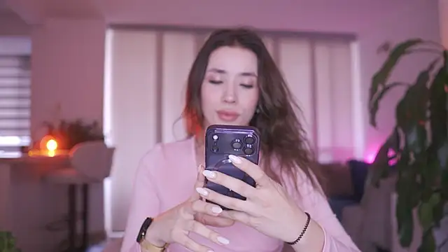 Snapshot of honeyann08 chatting on 02-02-26, 09:58 honeyann08 online show from 02-02-26, 09:58