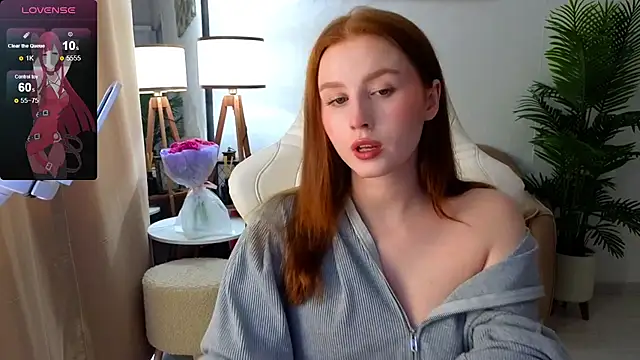 Snapshot of Meow_babe chatting on 02-24-25, 10:15 Meow babe online show from 02-24-25, 10:15