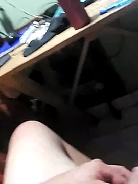 Snapshot of Cris29_84 chatting on 11-18-25, 07:22 Cris29 84 online show from 11-18-25, 07:22