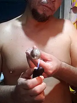 Snapshot of Cris29_84 chatting on 02-18-26, 08:33 Cris29 84 online show from 02-18-26, 08:33