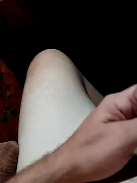 Snapshot of Cris29_84 chatting on 10-10-25, 05:30 Cris29 84 online show from 10-10-25, 05:30