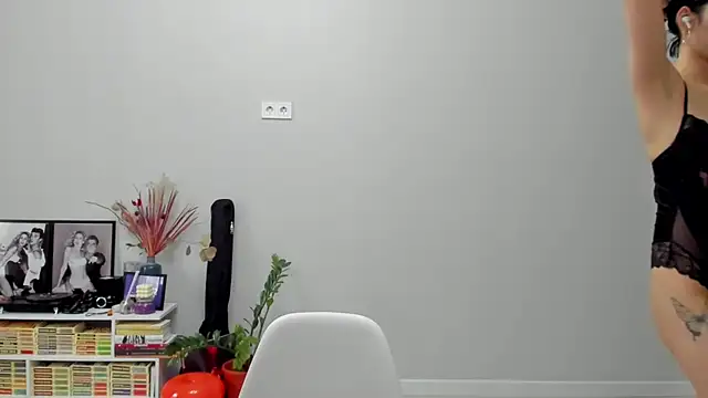 ailey chao online show from 02-19-26, 02:41