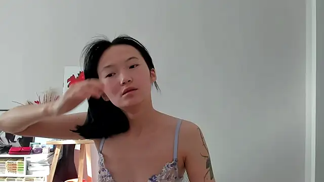 Snapshot of ailey_chao chatting on 05-21-26, 02:20 ailey chao online show from 05-21-26, 02:20