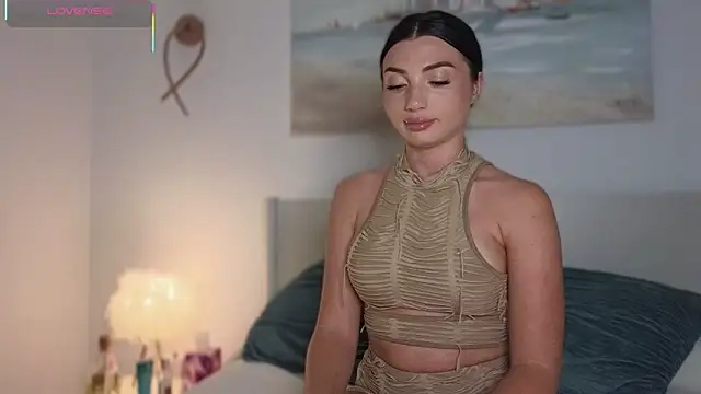 ReyaSophia online show from 04-11-26, 08:34