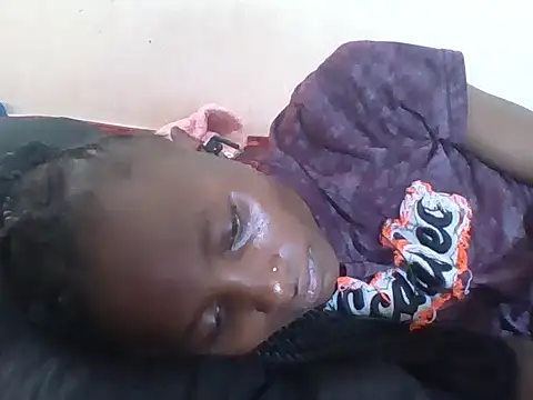 SexyNeedle22 online show from 12-17-25, 08:19