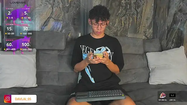 Daviid laidd online show from 12-22-25, 07:36